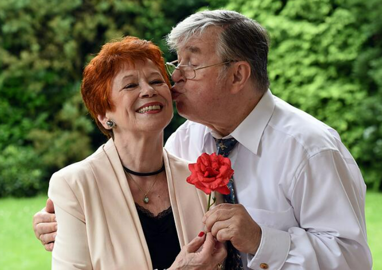 Deutsche TV-Legende stirbt mit 93 Jahren - Endlich trifft er seine geliebte Lotti wieder!